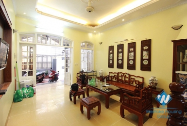 Good house with 4 bedrooms for rent in Au Co st, Tay Ho, Ha Noi. Cheap price